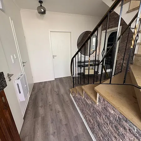 Stilvolles Zuhause Mit Modernem Design * Papenburg